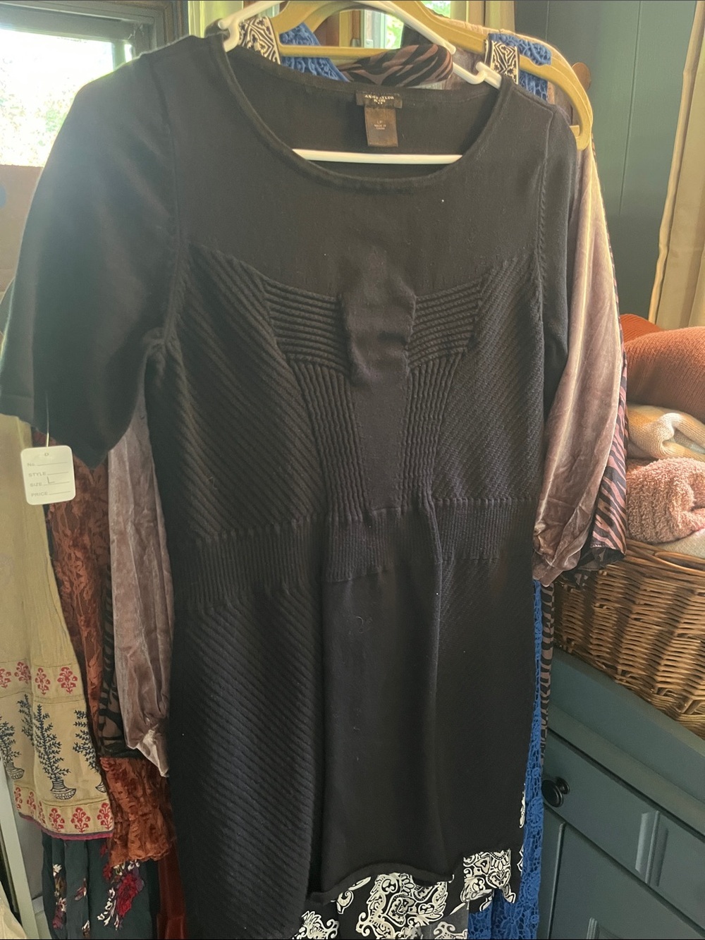 Ann Taylor Large Petite Black Crewneck Sweater